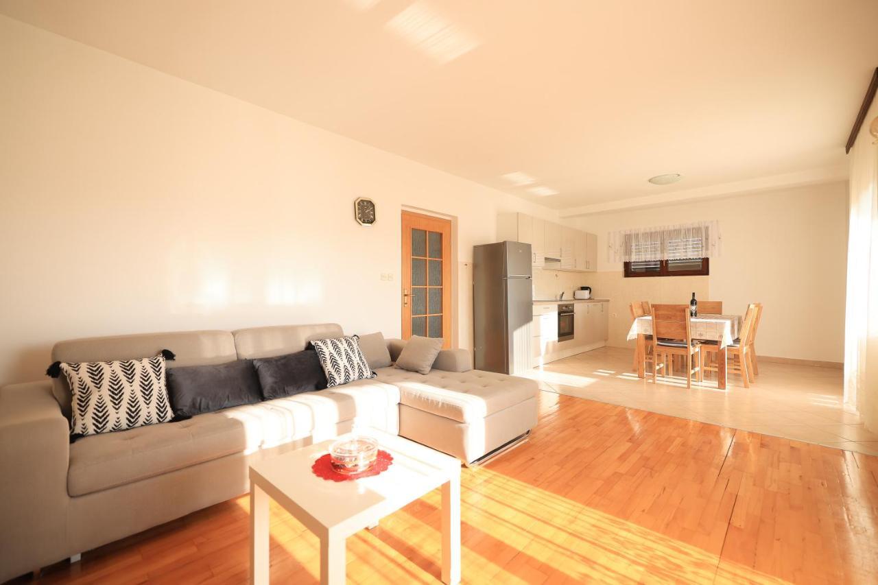 Apartments Ana Petrcane Ngoại thất bức ảnh